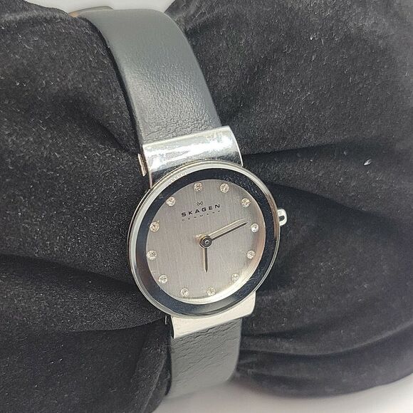 Skagen Steel 358XSSLBC Womens Black Leather Analog Dial Quartz Wrist Watch AM751 main image 11
